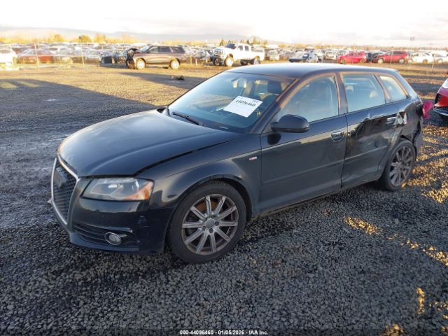2011 AUDI A3 WAUKEAFM2BA016558 Photo 1