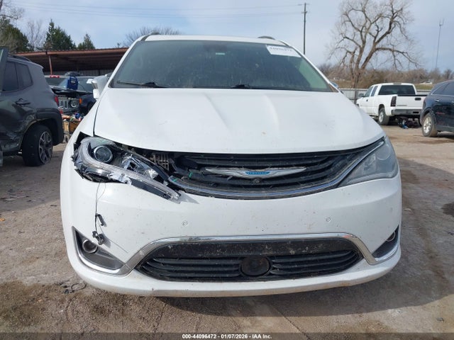 44096472 :رقم المزاد ، 2C4RC1N78JR214476 vin ، 2018 Chrysler Pacifica Hybrid Limited مزاد بيع