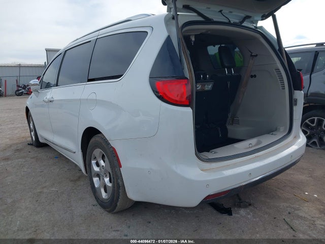 44096472 :رقم المزاد ، 2C4RC1N78JR214476 vin ، 2018 Chrysler Pacifica Hybrid Limited مزاد بيع
