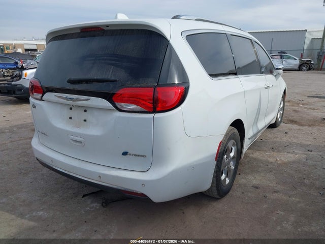 44096472 :رقم المزاد ، 2C4RC1N78JR214476 vin ، 2018 Chrysler Pacifica Hybrid Limited مزاد بيع