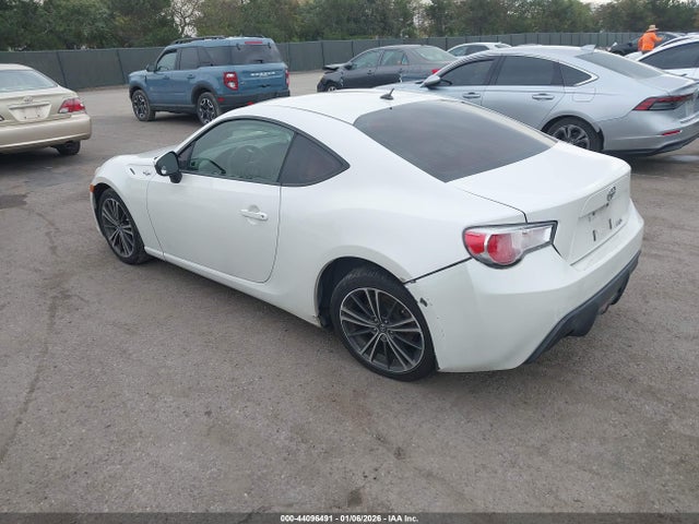 2013 SCION FR-S JF1ZNAA16D1717238 Photo 2