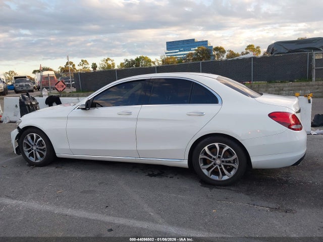 Mercedes-Benz C 300 2016 55SWF4JB8GU165837 Image 14
