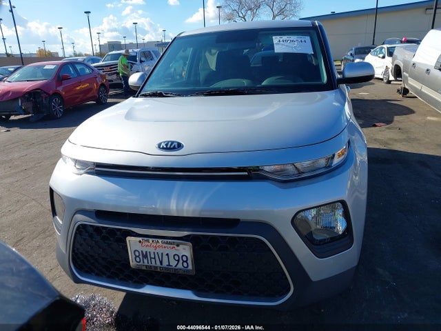 KNDJ23AU8L7068916 KIA SOUL LX