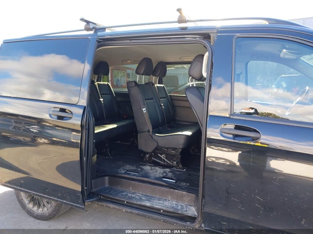 Mercedes-Benz Metris 2018 WD4PG2EEXJ3366807 Image 8