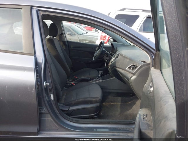 2020 Hyundai Accent Se მანქანა იყიდება აუქციონზე, vin: 3KPC24A61LE099697, აუქციონის ნომერი: 44096566