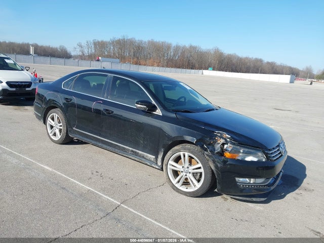 2013 VOLKSWAGEN PASSAT 1VWCN7A39DC142798