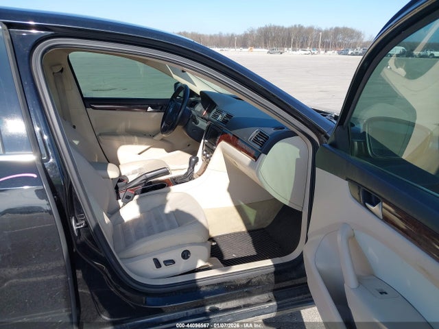 2013 VOLKSWAGEN PASSAT 1VWCN7A39DC142798 Photo 4