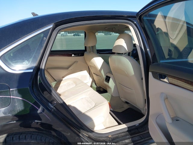 2013 VOLKSWAGEN PASSAT 1VWCN7A39DC142798 Photo 7