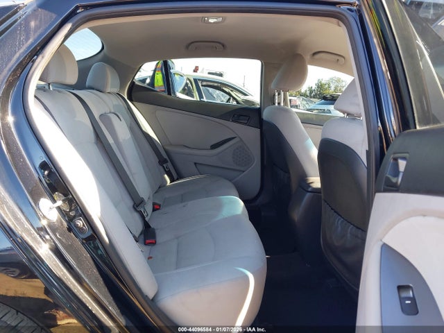 5XXGM4A78FG432249 KIA Optima Lx