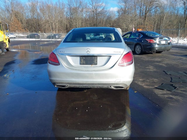2019 Mercedes-benz C 300 4matic მანქანა იყიდება აუქციონზე, vin: 55SWF8EB2KU290598, აუქციონის ნომერი: 44096592