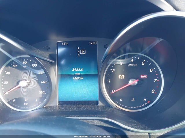 2019 Mercedes-benz C 300 4matic მანქანა იყიდება აუქციონზე, vin: 55SWF8EB2KU290598, აუქციონის ნომერი: 44096592