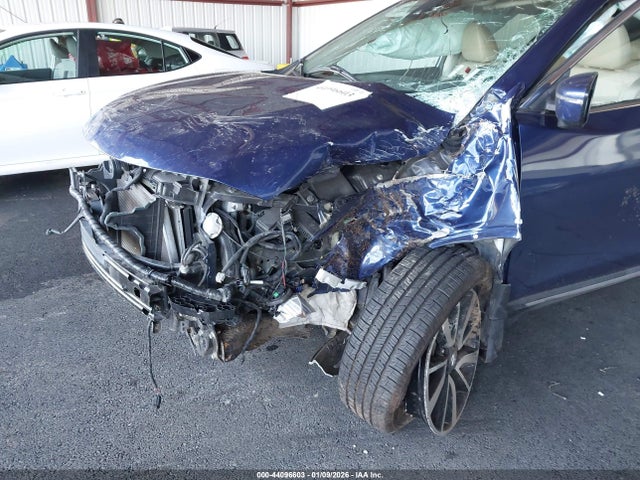 5N1AT2MT6KC815277 Nissan Rogue Sl