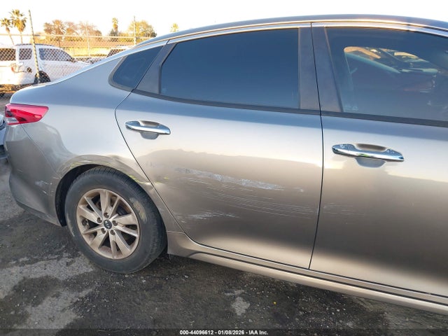 5XXGT4L32JG189141 KIA Optima Lx