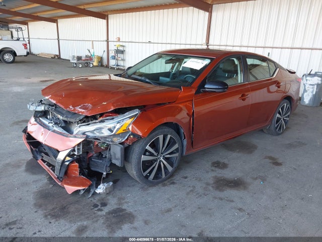 1N4BL4CW7KN301089 Nissan Altima 2.5 Sr
