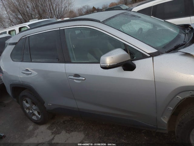4T3RWRFV0NU071960 Toyota Rav4 Hybrid Xle