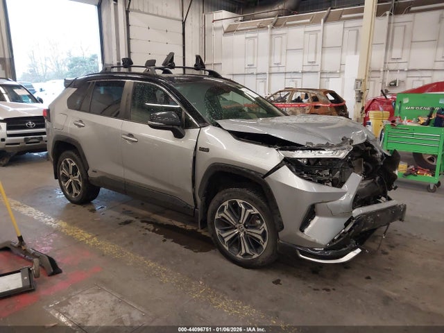 2022 TOYOTA RAV4 PRIME JTMEB3FV0ND077262