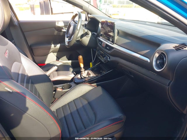 KIA Forte Gt Manual 2023 3KPF44AC3PE606490 Image 5