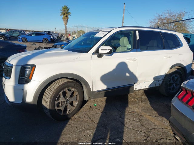 5XYP34HCXLG007922 KIA Telluride Ex