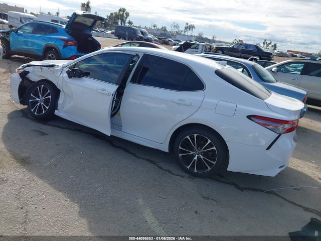 4T1B11HK2KU210253 Toyota CAMRY SE