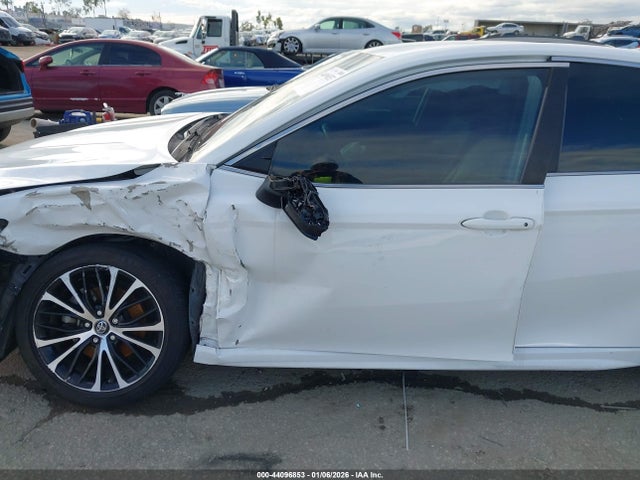 4T1B11HK2KU210253 Toyota CAMRY SE