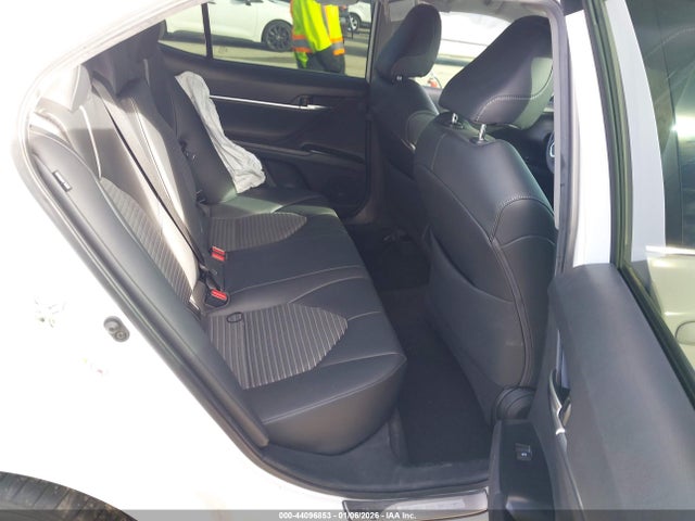 4T1B11HK2KU210253 Toyota CAMRY SE