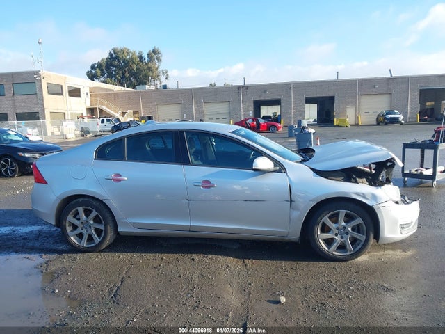 YV126MFJ1F2353840 Volvo S60 T5