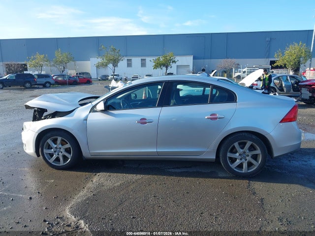 YV126MFJ1F2353840 Volvo S60 T5