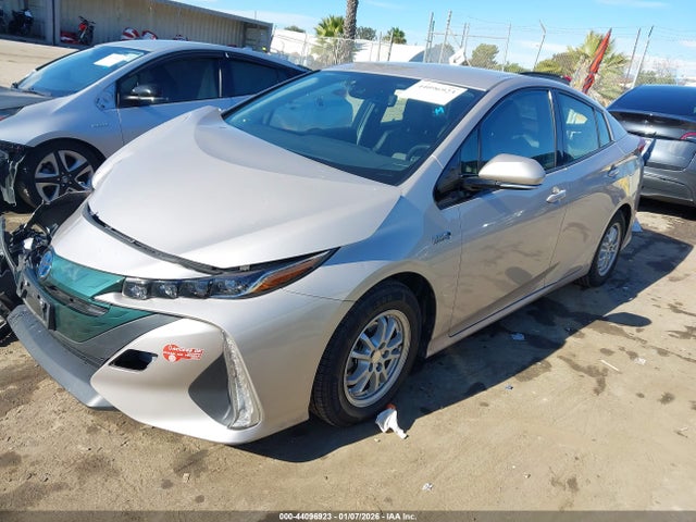 JTDKARFP3H3037908 Toyota Prius Prime Premium