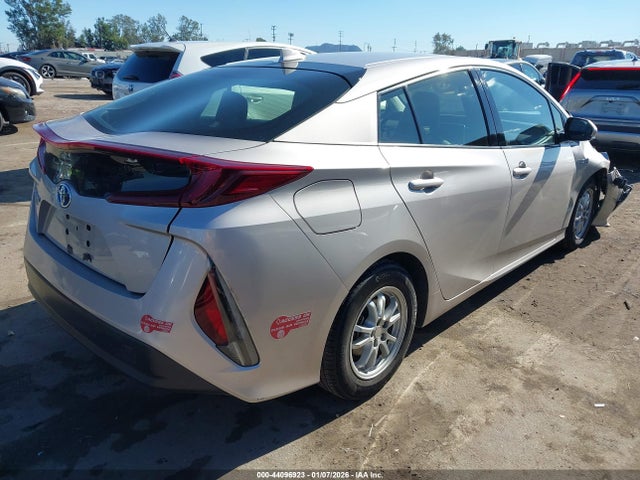 JTDKARFP3H3037908 Toyota Prius Prime Premium