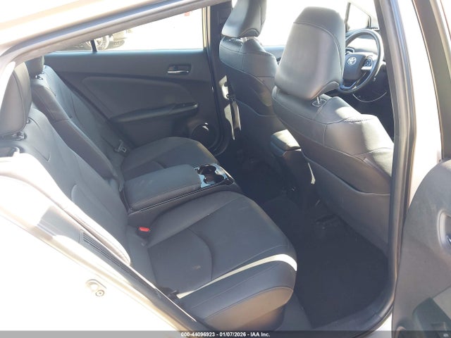 JTDKARFP3H3037908 Toyota Prius Prime Premium