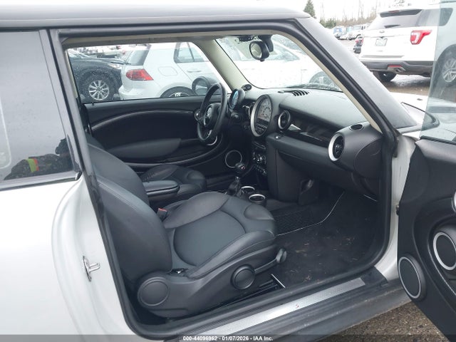 2012 MINI COOPER S WMWSV3C58CT385732 Photo 4