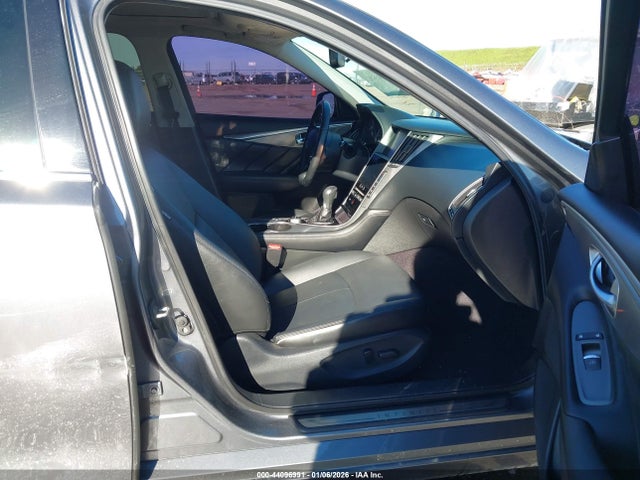 44096991 :رقم المزاد ، JN1EV7APXGM305622 vin ، 2016 Infiniti Q50 3.0t Premium مزاد بيع
