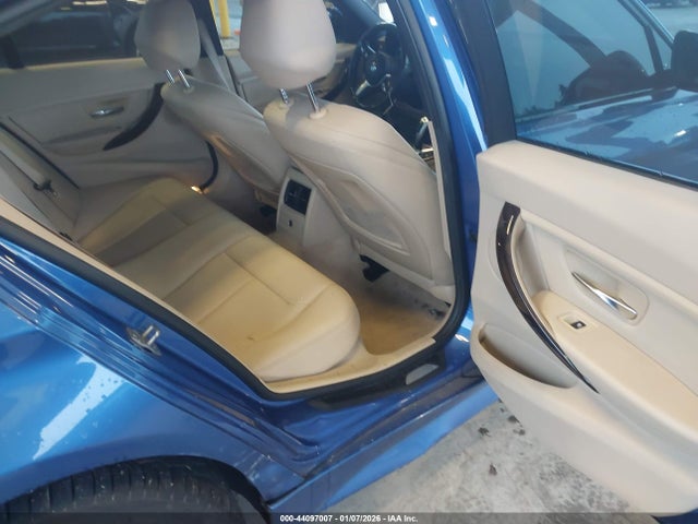 WBA3C1C55FP854156 BMW 328I