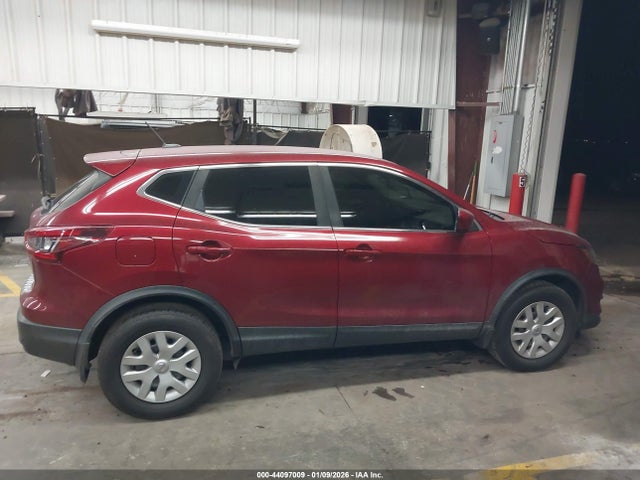 JN1BJ1CV8LW279883 Nissan Rogue Sport S Fwd Xtronic Cvt