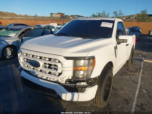 Ford F-150 Xl 2023 1FTMF1CB5PKE57520 Image 2