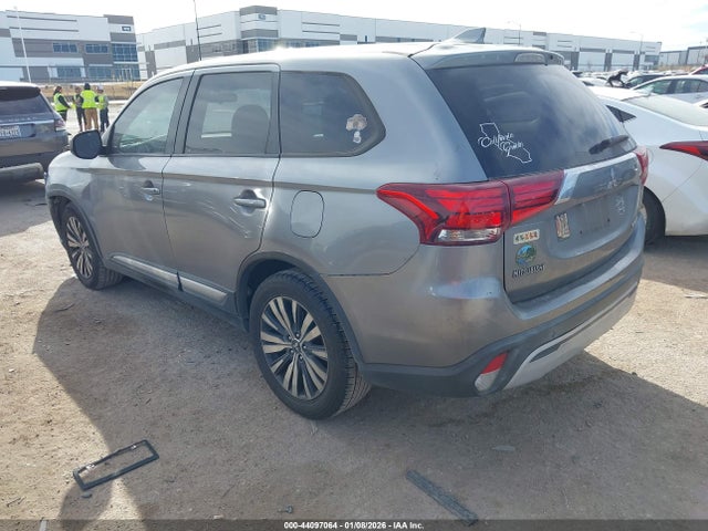 2019 MITSUBISHI OUTLANDER JA4AD2A38KZ053180 Photo 2