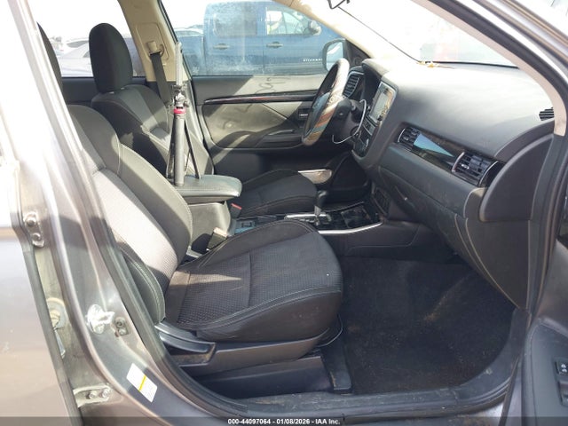 2019 MITSUBISHI OUTLANDER JA4AD2A38KZ053180 Photo 4