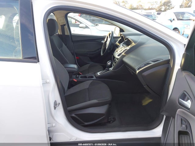 1FADP3F22EL346201 Ford FOCUS SE