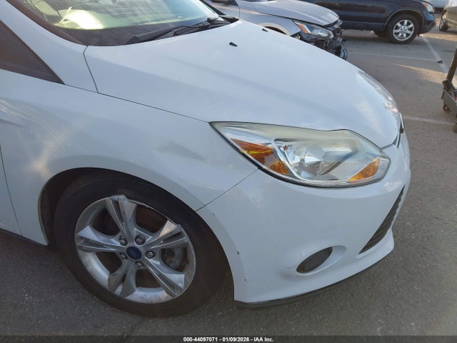 1FADP3F22EL346201 Ford FOCUS SE