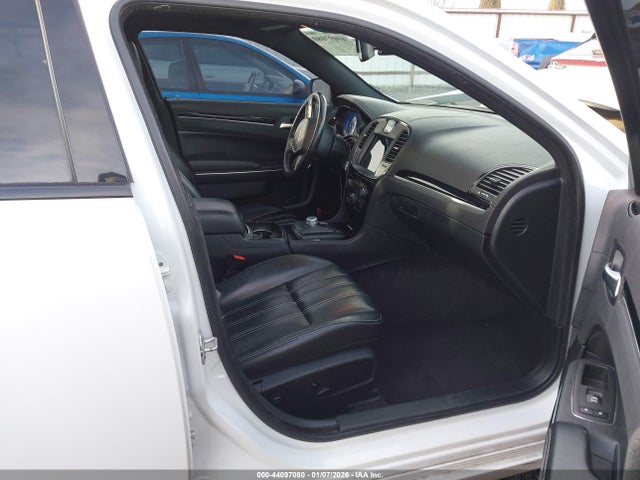 Chrysler 300 S 2017 2C3CCABG7HH657555 Image 5