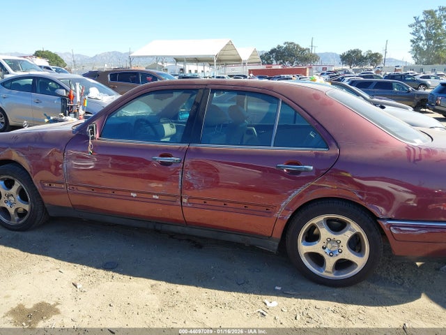 44097089 :رقم المزاد ، WDBJF55F8VA378435 vin ، 1997 Mercedes-benz E 320 مزاد بيع