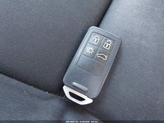 2016 VOLVO XC60 YV440MDJ7G2917900 Photo 10