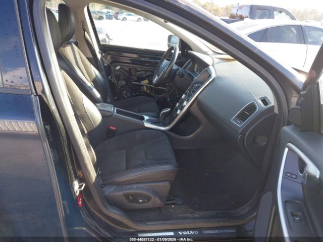 2016 VOLVO XC60 YV440MDJ7G2917900 Photo 4