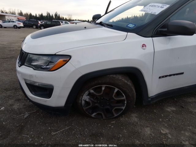 2019 JEEP COMPASS 3C4NJDDB8KT722084 Photo 5