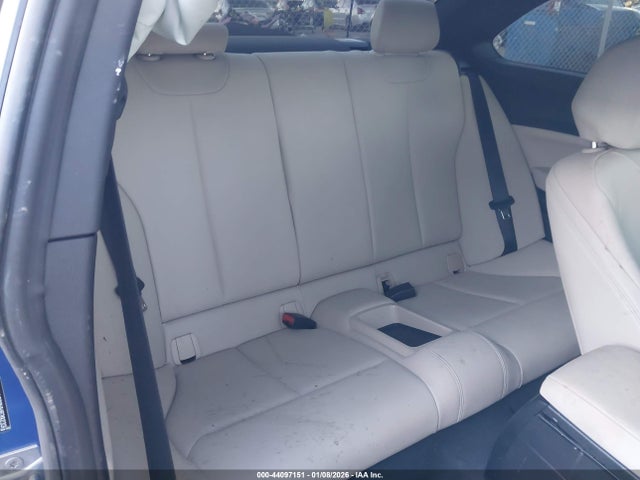 WBA2G1C30HV639233 BMW M240i