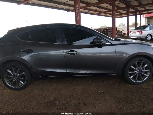 3MZBN1L35JM274361 Mazda Mazda3 Touring