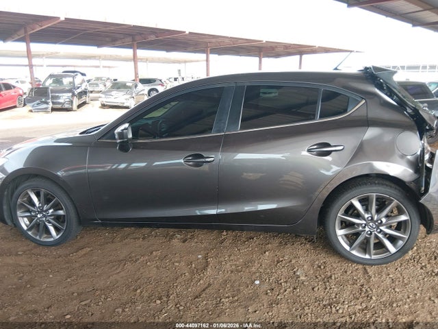 3MZBN1L35JM274361 Mazda Mazda3 Touring