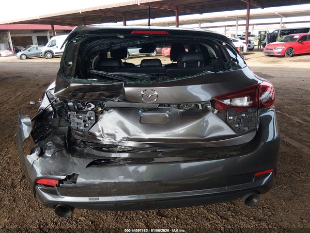 3MZBN1L35JM274361 Mazda Mazda3 Touring