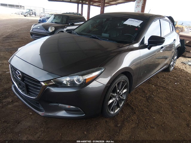 3MZBN1L35JM274361 Mazda Mazda3 Touring