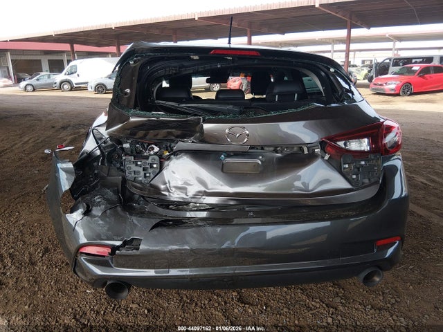 3MZBN1L35JM274361 Mazda Mazda3 Touring